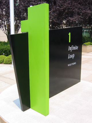 Illustration for article titled Apple Campus vs. Microsoft Campus: One Visitor's UI Review